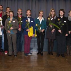 Gruppenfoto Förderprojekte mit Blume